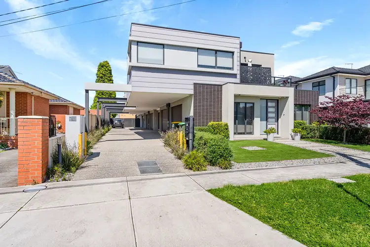 Main view of Homely townhouse listing, 4/7 Highlands Road, Thomastown VIC 3074
