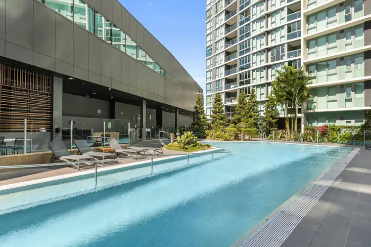 Sixth view of Homely unit listing, 10105/8 Harbour Road, Hamilton QLD 4007