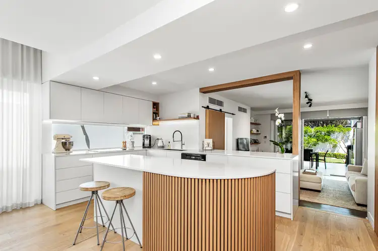 31 Deane Street, Cottesloe WA 6011