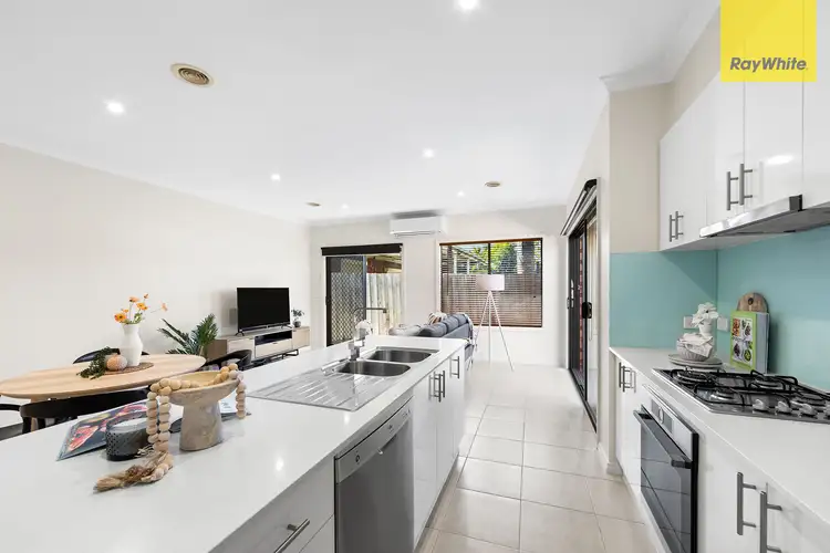 Fourth view of Homely house listing, 2/18 Honey Grove, St Albans VIC 3021