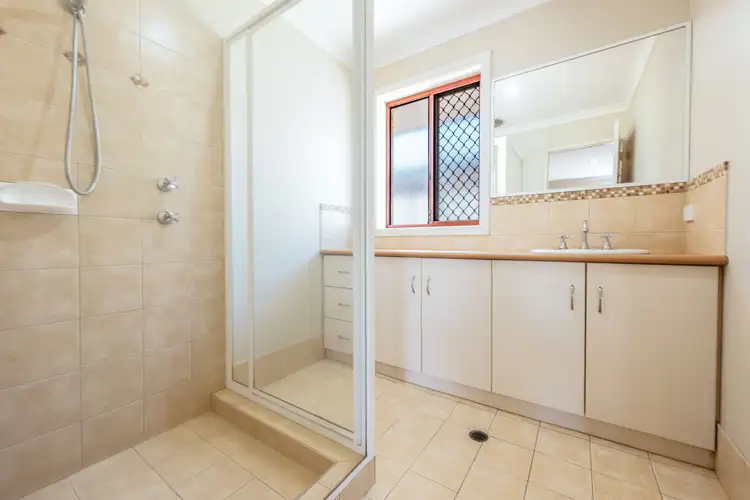 Fifth view of Homely unit listing, 2/458 Chapman Road, Bluff Point WA 6530