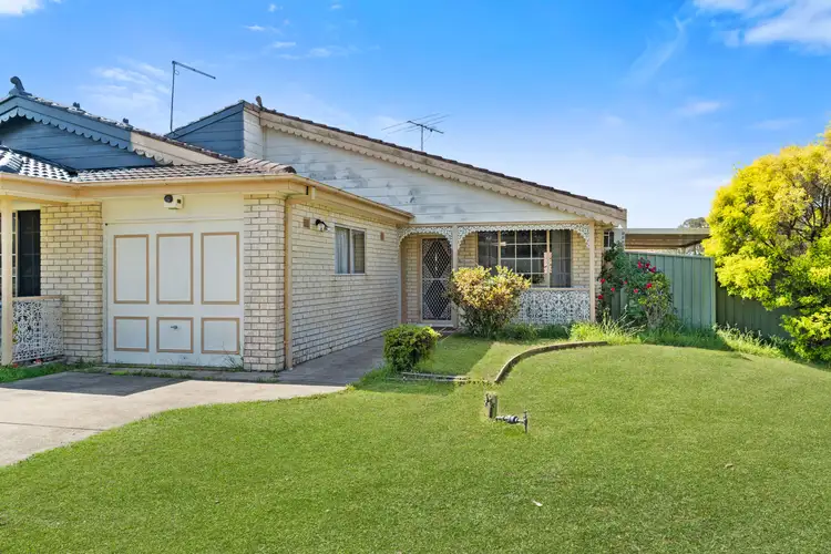 Main view of Homely house listing, 2/38 Fuchsia Crescent, Macquarie Fields NSW 2564