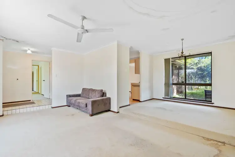 Sixth view of Homely house listing, 5 Wimpole Court, Alexander Heights WA 6064