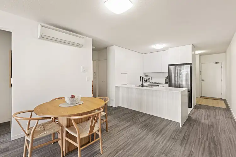 Third view of Homely apartment listing, 601/53 Wyandra Street, Teneriffe QLD 4005
