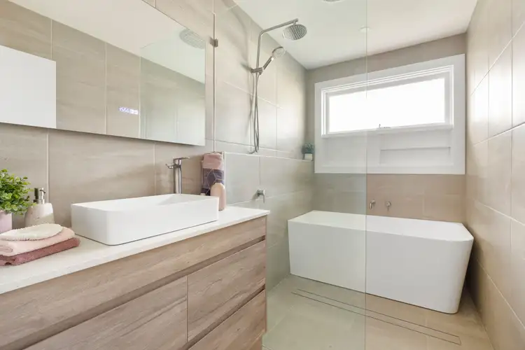 Fifth view of Homely house listing, 4 Dundee Court, Frankston North VIC 3200