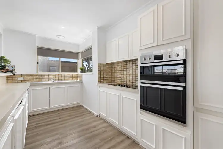 Sixth view of Homely townhouse listing, 2/681-683 Nepean Highway, Carrum VIC 3197