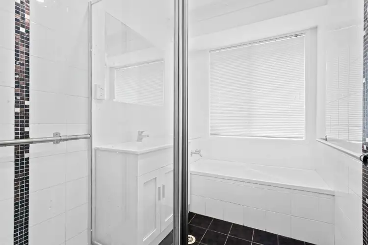 Fifth view of Homely villa listing, 1/3 Jindabyne Road, Flinders NSW 2529