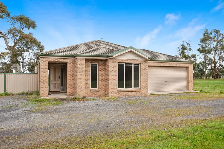 15 Masada Boulevard, Winter Valley VIC 3358