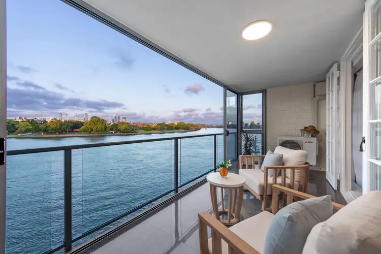 5/8 Sandford Street, St Lucia QLD 4067