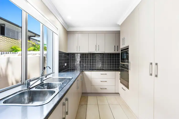 Fifth view of Homely unit listing, 1/48 Taylor Street, Pialba QLD 4655