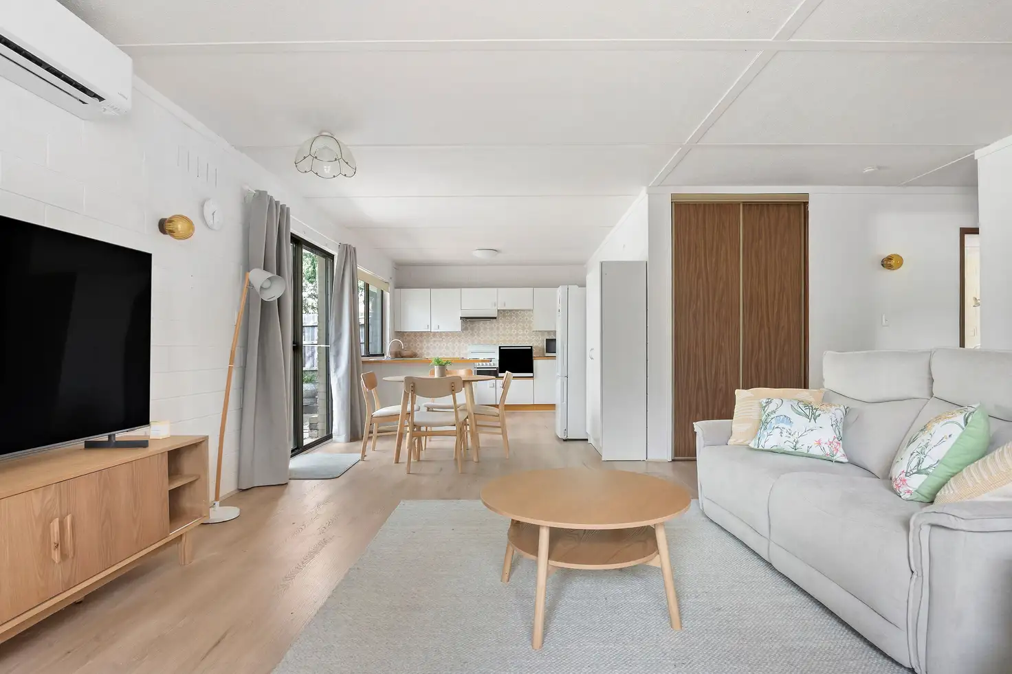 Main view of Homely unit listing, 27 Lardner Road, Frankston VIC 3199