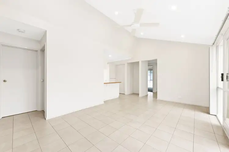 Sixth view of Homely house listing, 4 Dean Court, Cranbourne West VIC 3977