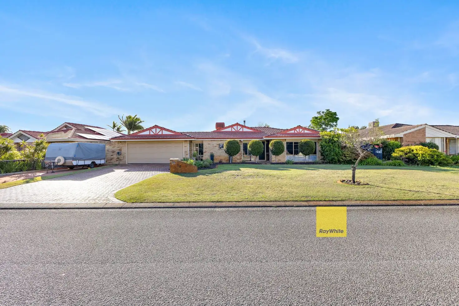 Main view of Homely house listing, 19 Lakeside Drive, Thornlie WA 6108