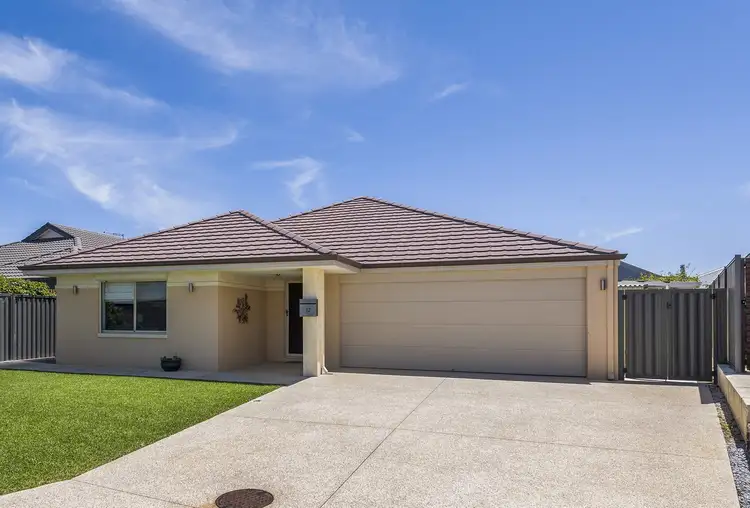 12 Doochary Street, Bullsbrook WA 6084