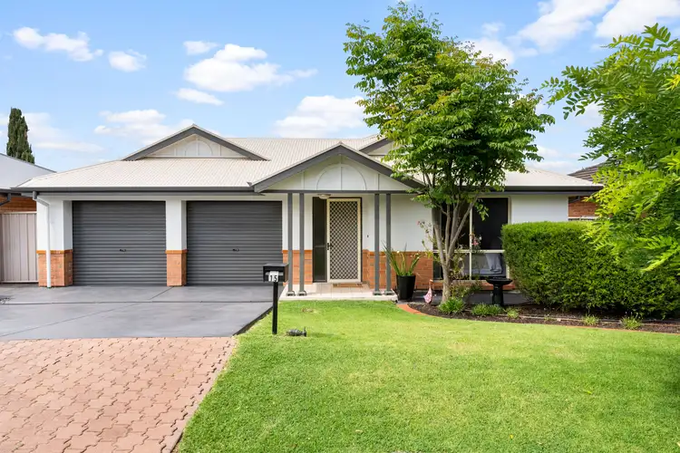 15 Petworth Street, Oakden SA 5086