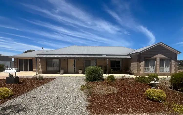 5581 Copper Coast Highway, Wallaroo SA 5556