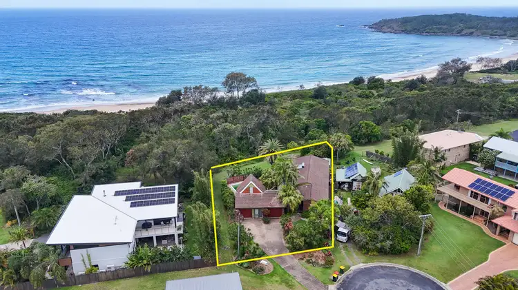 4 Connor Close, Arrawarra Headland NSW 2456