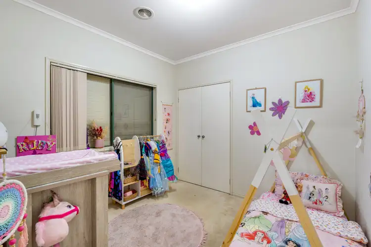 Seventh view of Homely house listing, 12 Green Hill Place, Craigieburn VIC 3064