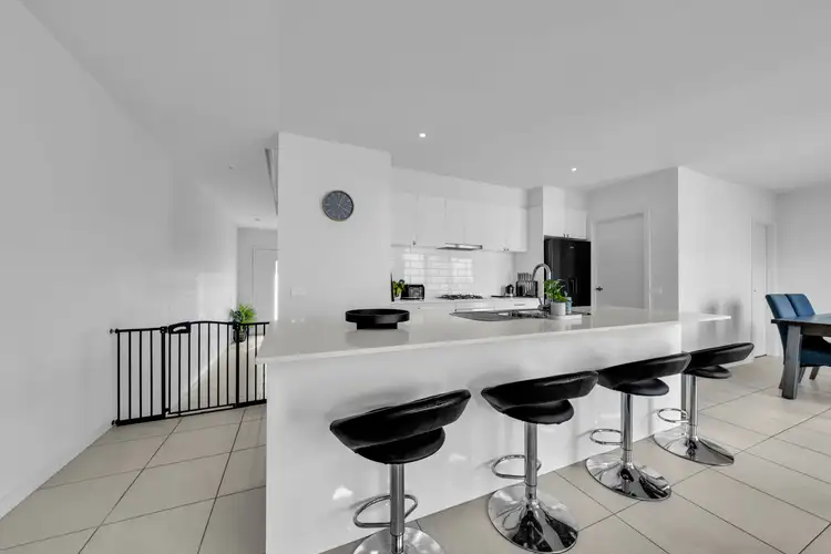 Second view of Homely house listing, 2 Jumbuck Circuit, Carrum Downs VIC 3201