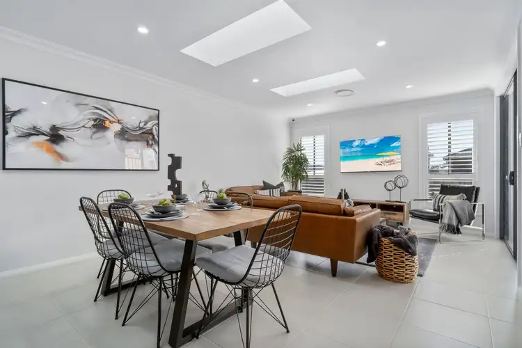 Fifth view of Homely house listing, 39 Gledswood Hills Drive, Gledswood Hills NSW 2557