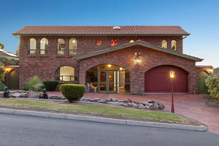 4 Arran Court, Woodforde SA 5072