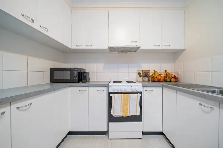 Fifth view of Homely house listing, 4 Samuels Crescent, Ngunnawal ACT 2913