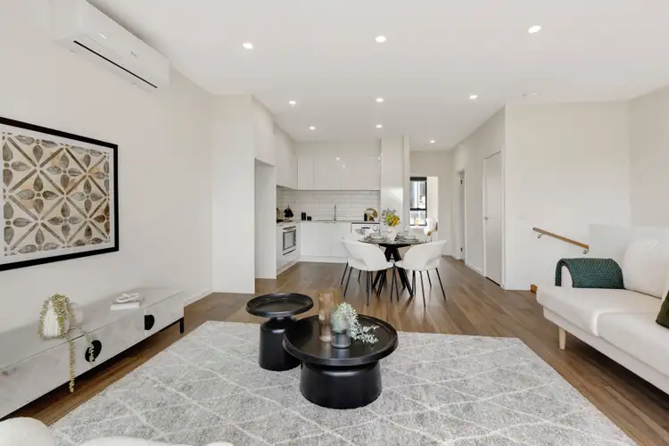 Seventh view of Homely townhouse listing, 27 Gilded Way, Craigieburn VIC 3064