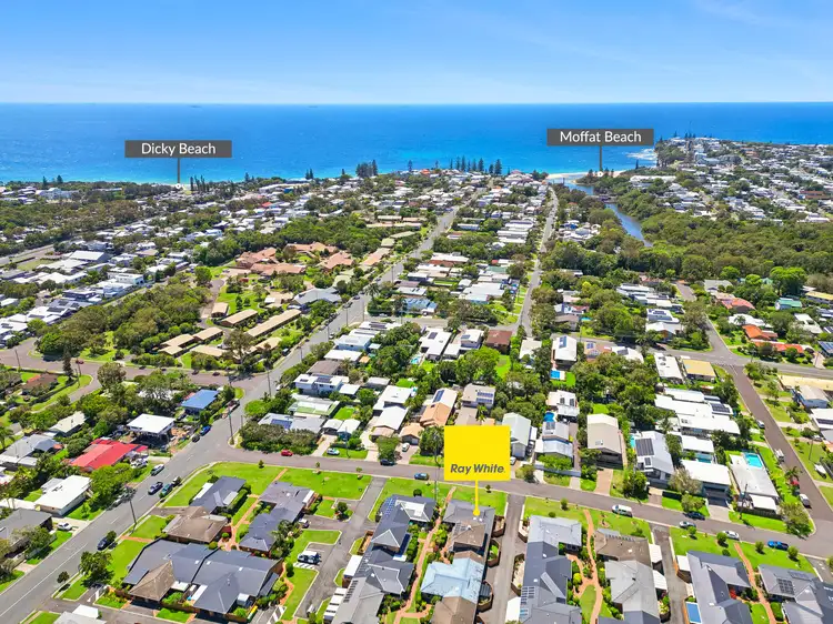 10/2 Lyon Street, Dicky Beach QLD 4551