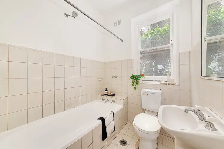 Fifth view of Homely studio listing, 5/2 McDonald Street, Potts Point NSW 2011