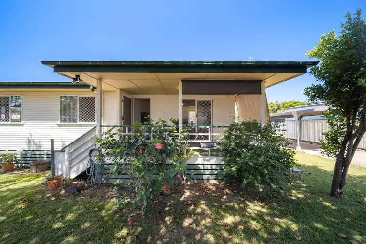 6 Neil Street, Southside QLD 4570