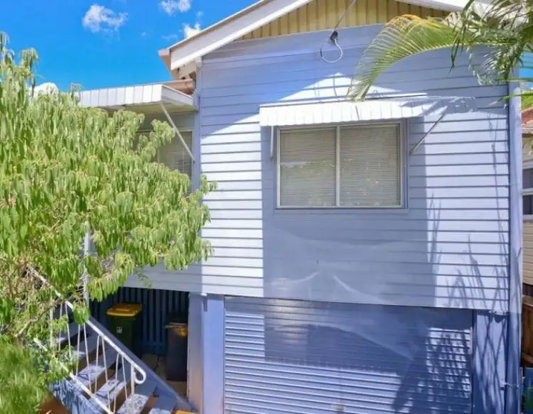 11 Water Street, Red Hill QLD 4059