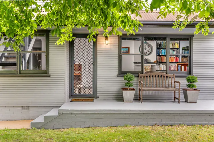 4 Watson Road