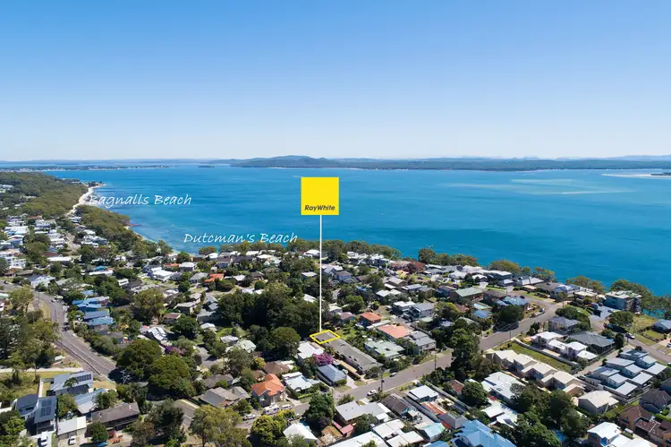 4/10 Nelson Street, Nelson Bay NSW 2315