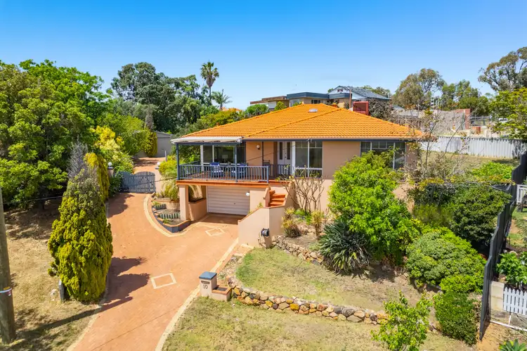 10 Hadley Place, Karrinyup WA 6018