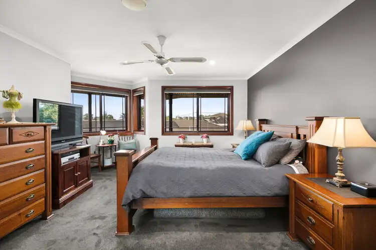 Sixth view of Homely house listing, 17 Kircaldy Court, Greenvale VIC 3059