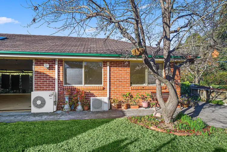 4 Victor Crescent