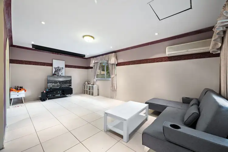 Third view of Homely villa listing, 6/209 Harrow Road, Glenfield NSW 2167