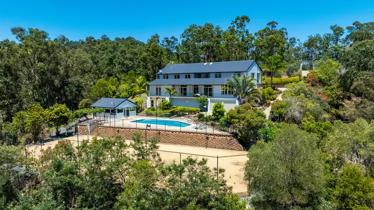 846 Clear Mountain Road, Cashmere QLD 4500
