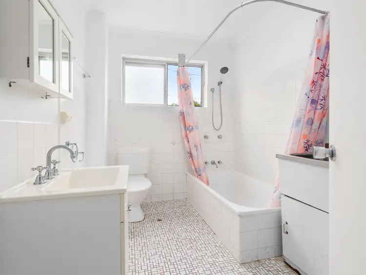 Fourth view of Homely unit listing, 4/246 Cavendish Road, Coorparoo QLD 4151