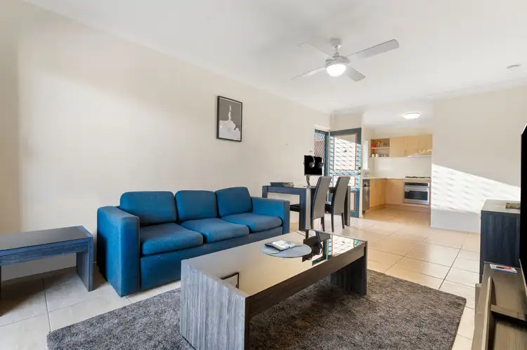 Second view of Homely unit listing, 6/8 Greenmeadow Road, Mansfield QLD 4122