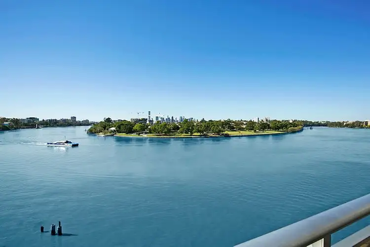 9/2 Sandford Street, St Lucia QLD 4067