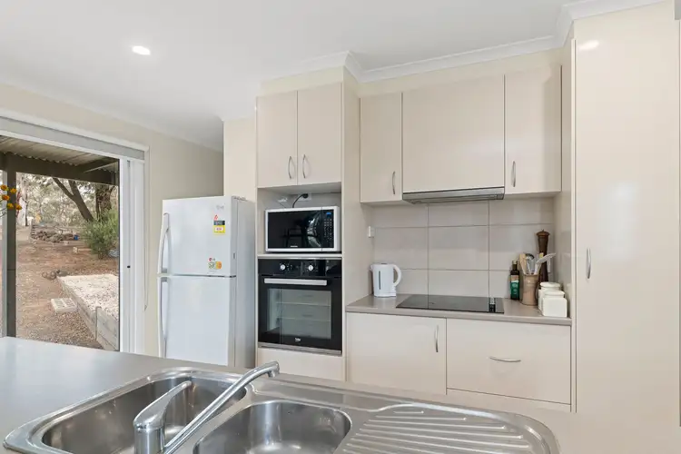 Seventh view of Homely house listing, 2 McClellans Crescent, Argyle VIC 3523