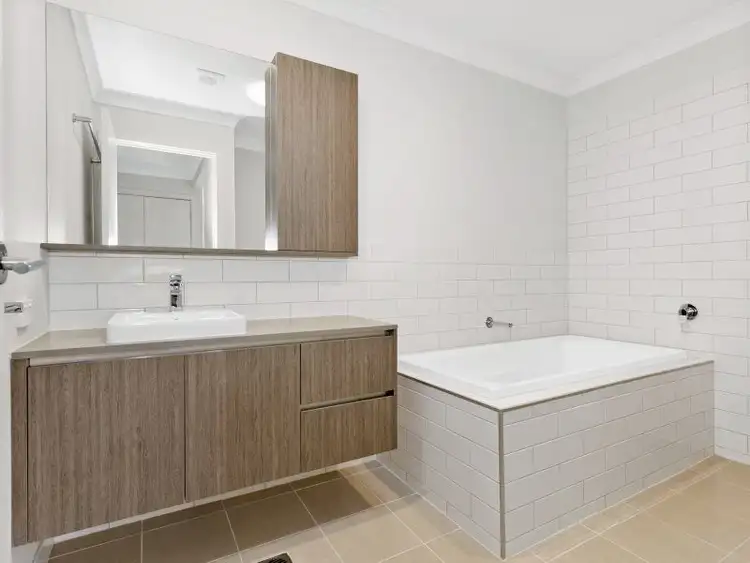 Fifth view of Homely house listing, 2 The Island Court, Shell Cove NSW 2529