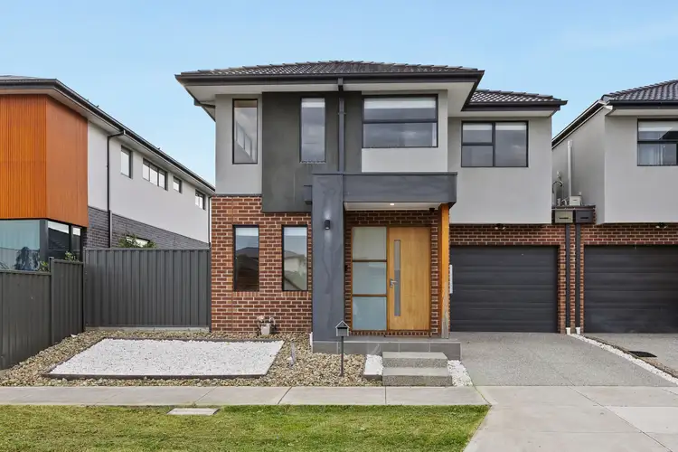 23 Adventure Crescent