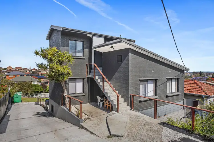 Main view of Homely house listing, 25 Lake Heights Road, Lake Heights NSW 2502