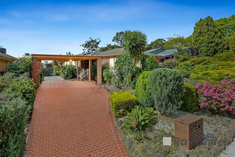 Second view of Homely house listing, 2 Wild Court, Endeavour Hills VIC 3802