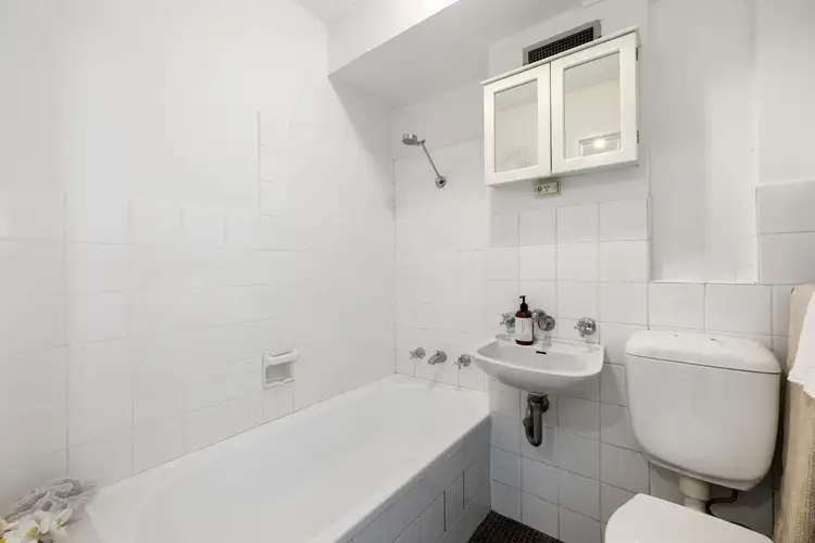 Sixth view of Homely studio listing, 6A/85-91 Elizabeth Bay Road, Elizabeth Bay NSW 2011