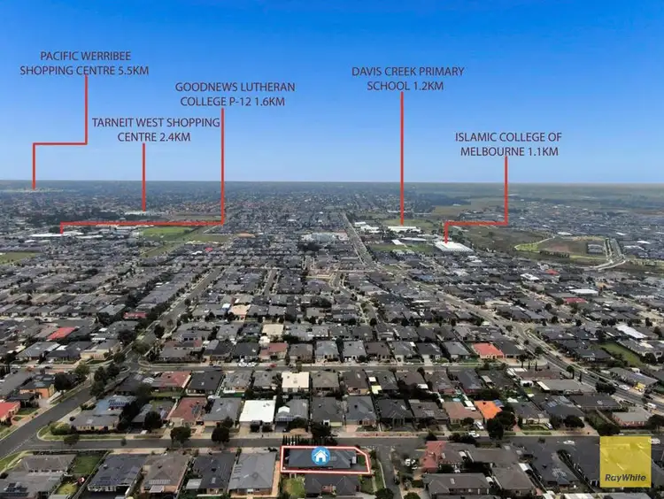 Second view of Homely house listing, 7 Zetland Way, Tarneit VIC 3029