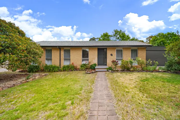 16 Crichton Crescent, Kambah ACT 2902