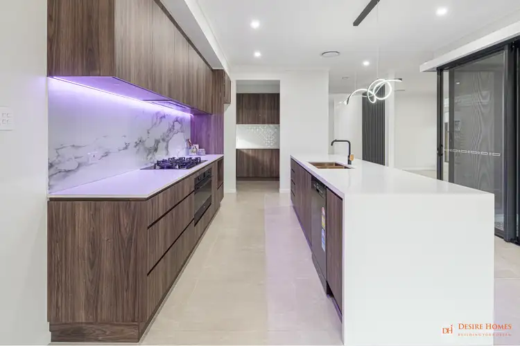 Sixth view of Homely house listing, 2 Copper Crescent, Greenbank QLD 4124